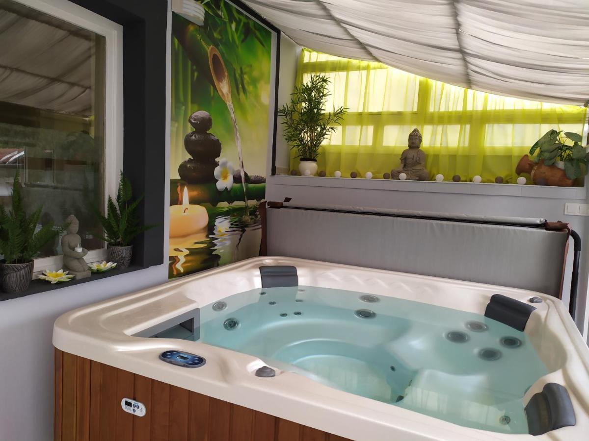 Silver Apartman 埃格尔 外观 照片